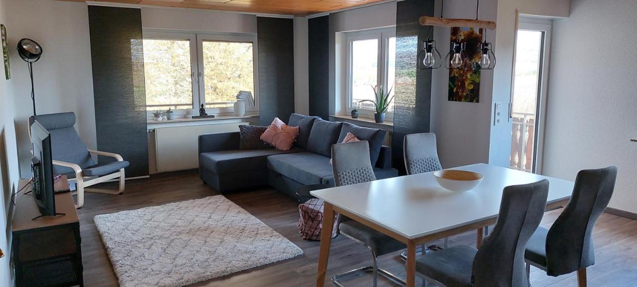 Weingut Will Und Wuerz Lemberger Apartment Schwaigern Bagian luar foto